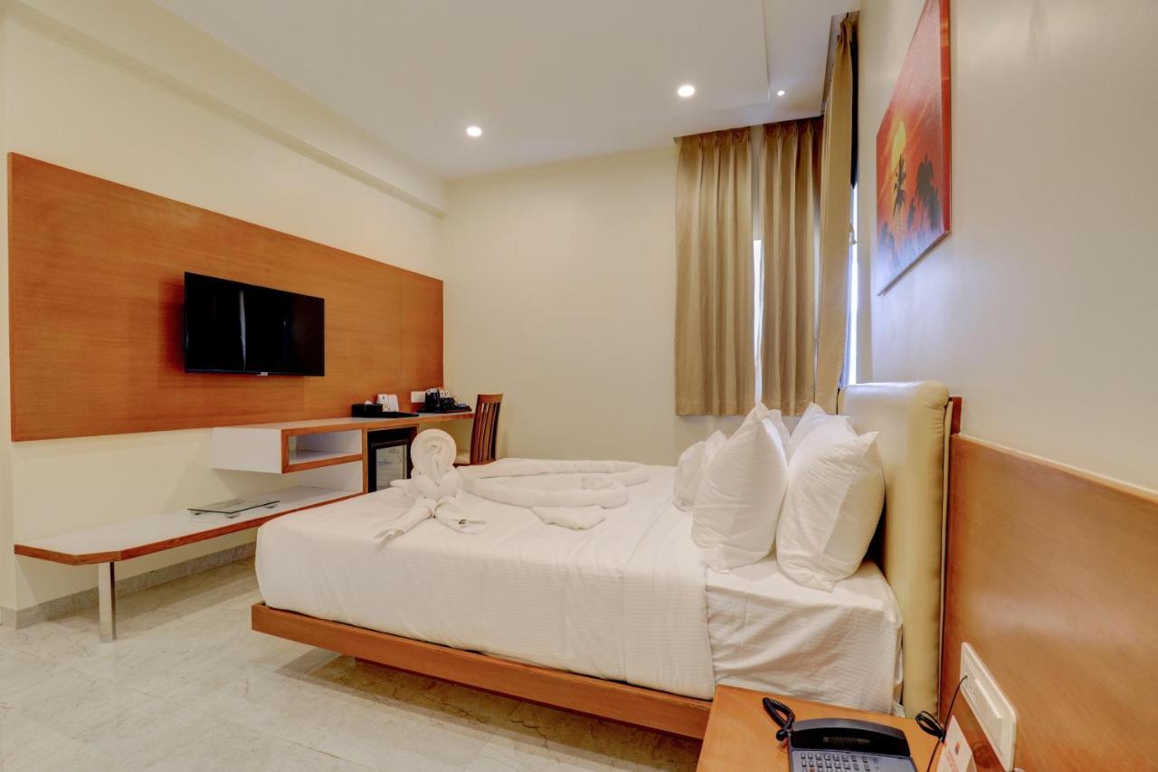 Myspace Tattwa Grand Yelahanka Экстерьер фото