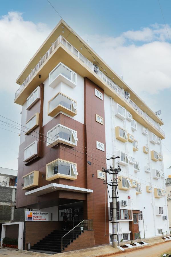 Myspace Tattwa Grand Yelahanka Экстерьер фото